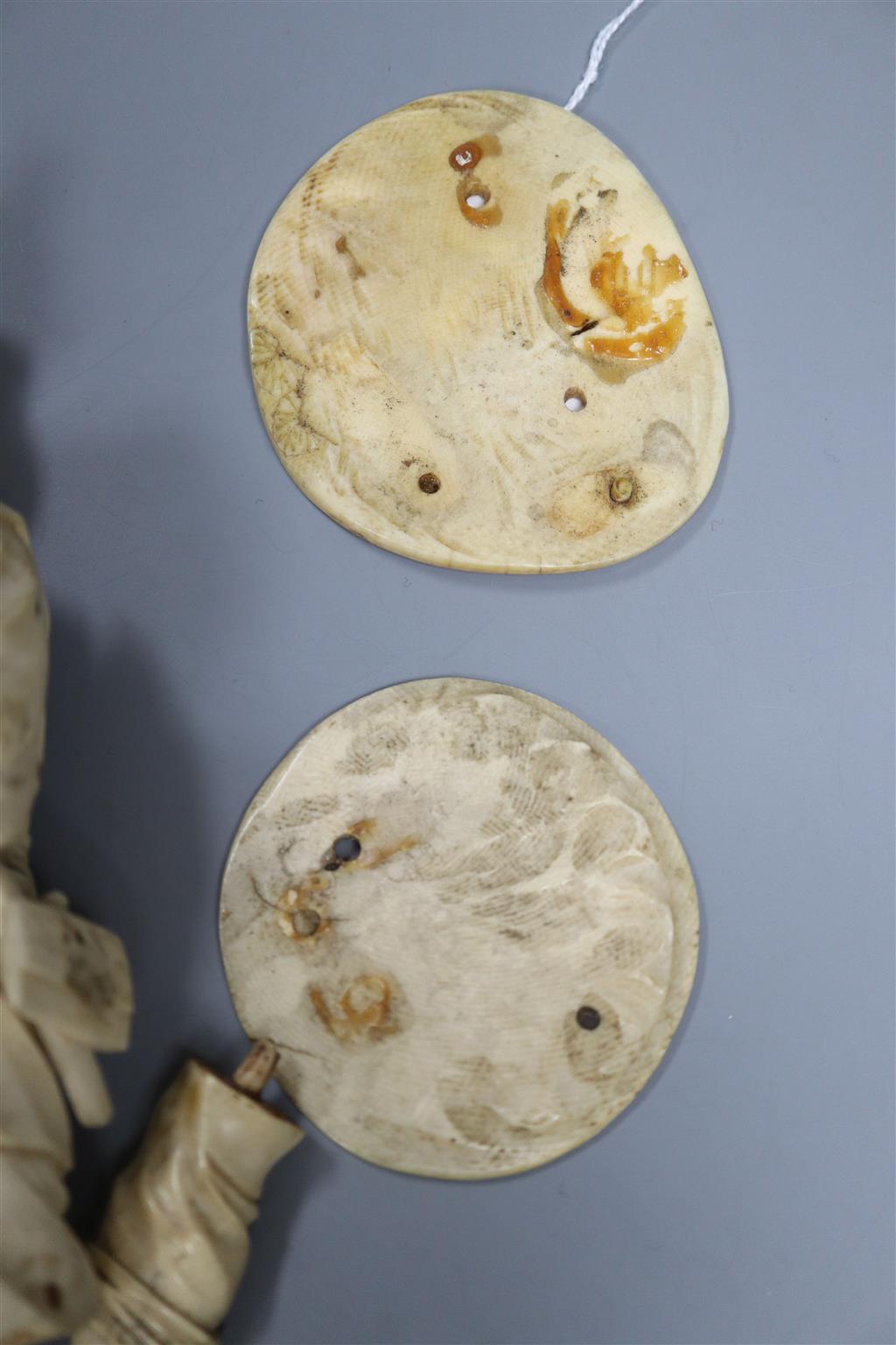 Three Japanese sectional ivory figures (a.f.), early 20th century